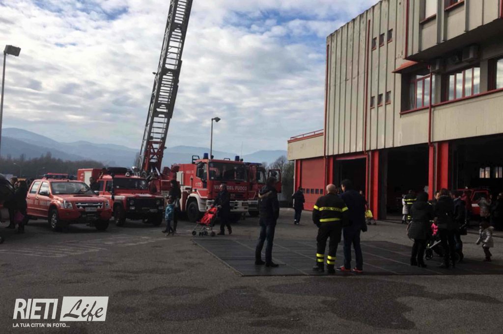 Vigili Del Fuoco Fp Cgil Fns Cisl E Confsal Vvf Stato Di Agitazione