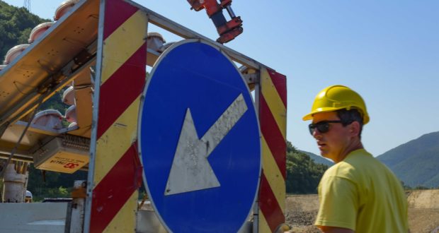 Rifacimento Segnaletica Stradale Divieto Di Sosta Luned E Marted