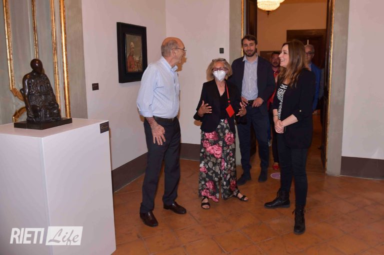 Il Sottosegretario Alla Cultura Lucia Borgonzoni Visita La Mostra Di De ...